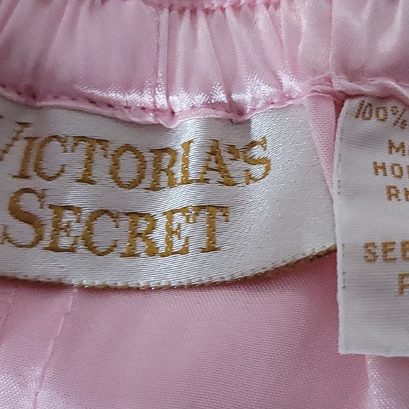 Size Small NWOT Victoria's Secret Pink and Green Patterned Loungewear - Picture 5 of 9